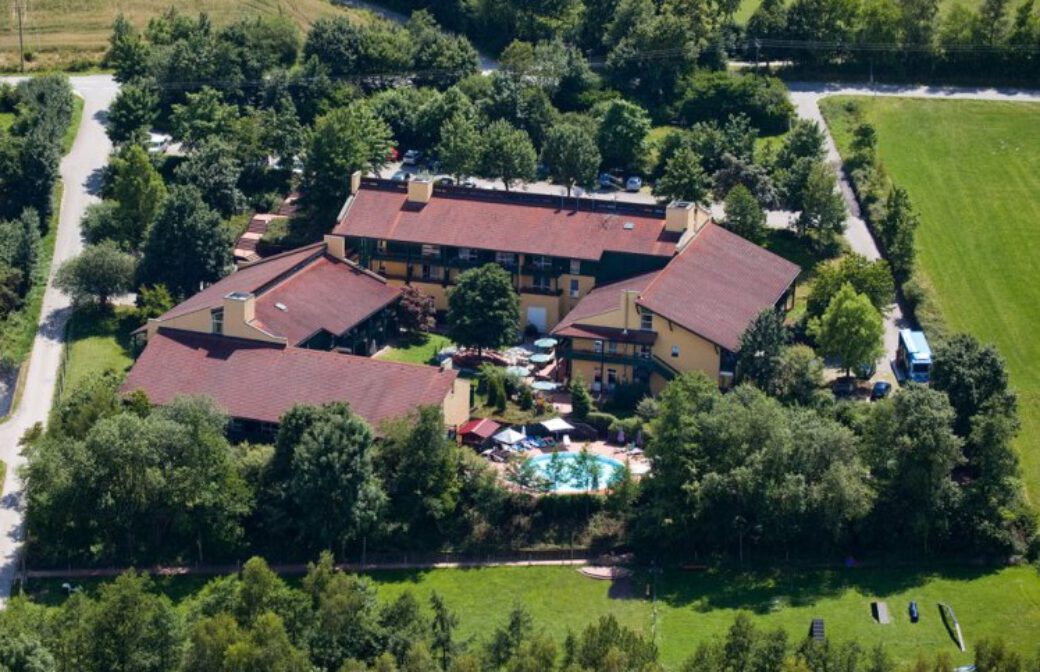 Jubiläumsfeier 15 Jahre Seehotel Moldan mit 1. Tag des Hundes